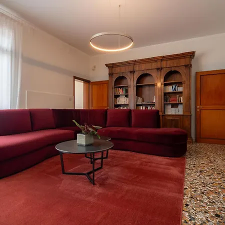 Venetian Velvet *
