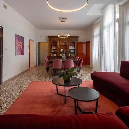 Venetian Velvet